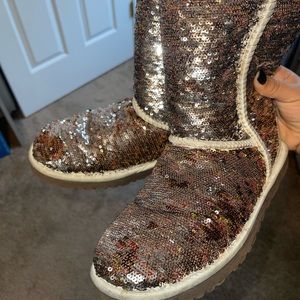 UGG BOOTS